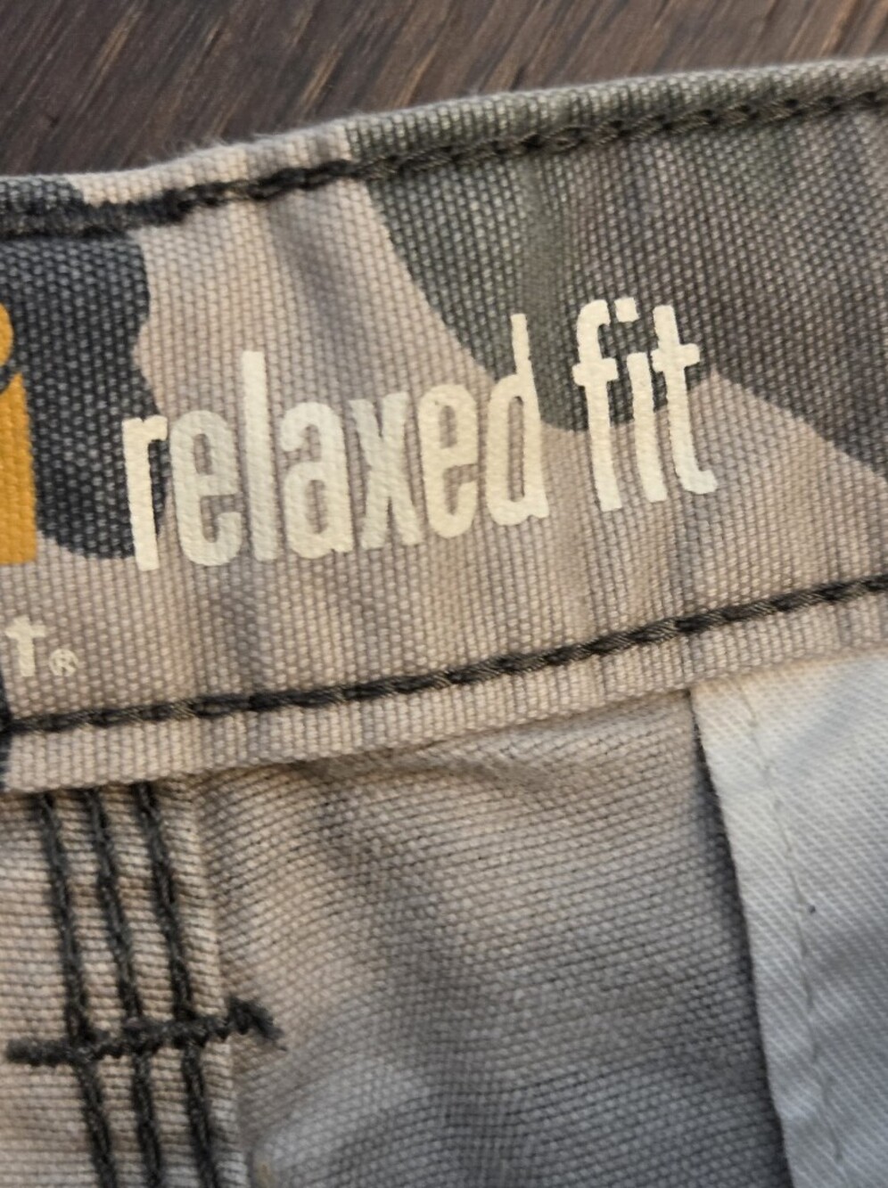 Vintage Carhartt Men's Gray and Cream Canvas Camo Relaxed Fit Cargo Shorts-Sz 34 - Picture 4 of 7